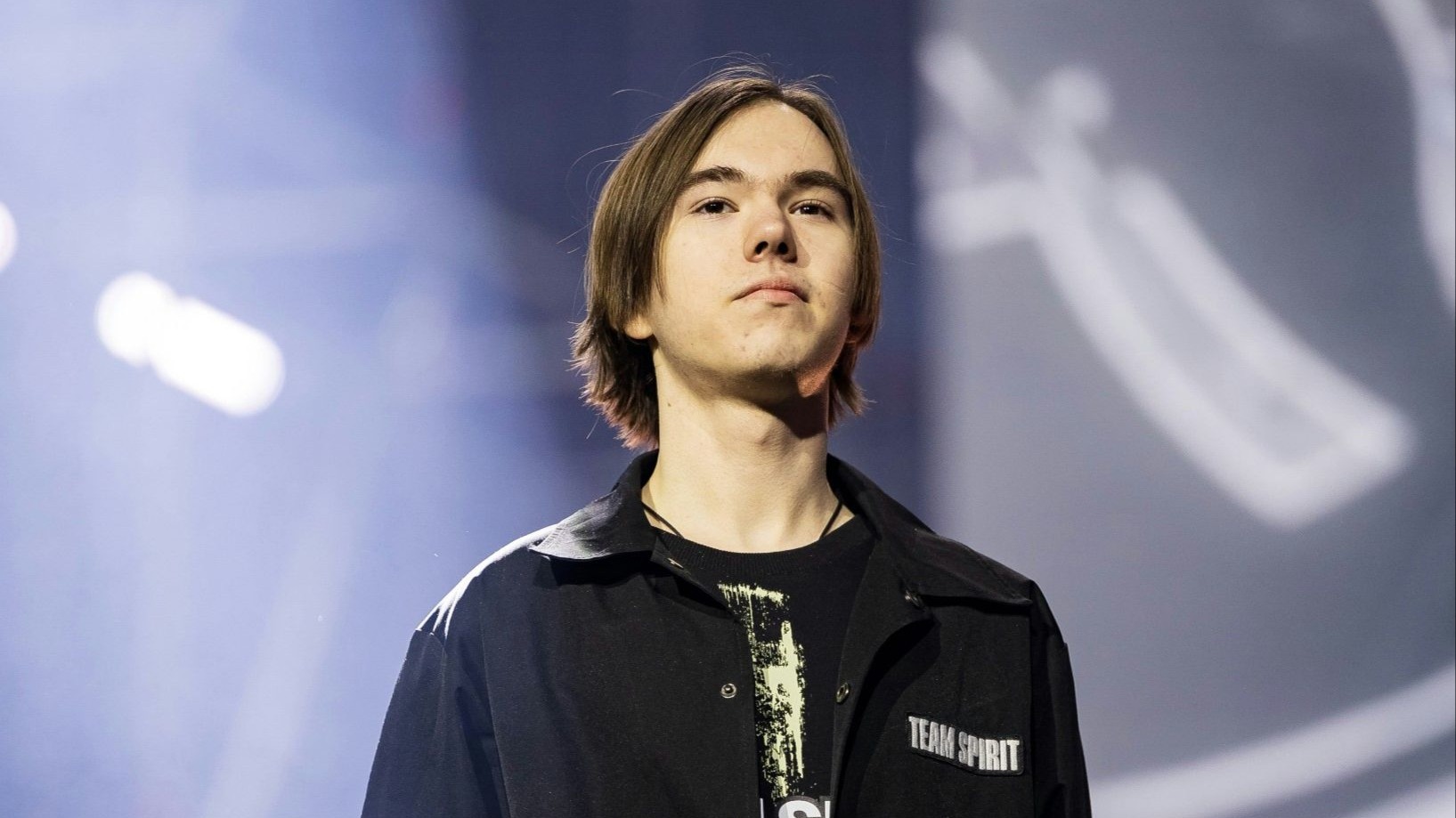 豪华！英雄联盟全球总决赛奖杯由知名品牌蒂芙尼重新塑造