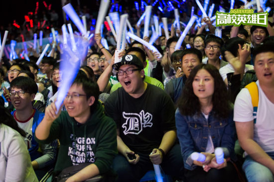 今日VIT击败FNC拿到了春季赛三连胜之后 中单选手Perkz更新推特